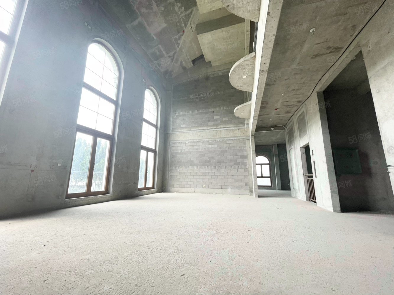 遠(yuǎn)洋LAVIE4室3廳4衛(wèi)980㎡南北7600萬(wàn)