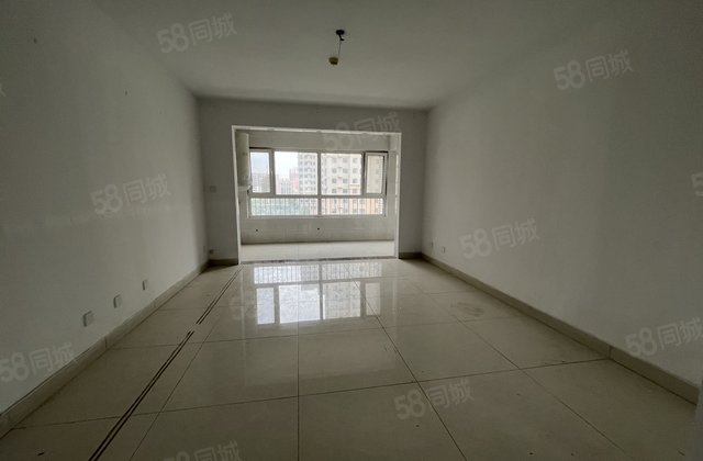 湖边！商品！走一手！绿城！颐馨园！带车储！元宝户型！可谈！