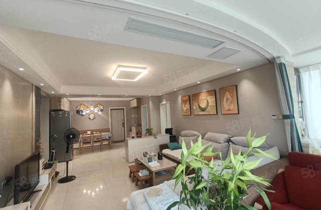 东昌好  一类一，紧邻金鼎，东边户型，豪华装修，低于市场价