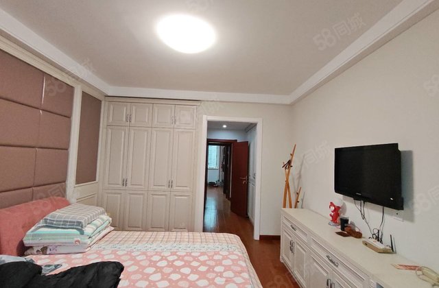 南排 好楼层 五室双明卫 南北三阳台 精装修 带车储