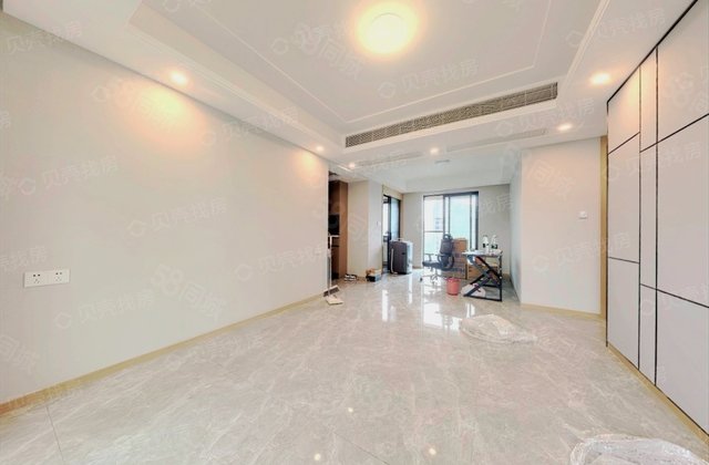 金融街融府3室2厅118.43㎡195万二手房图片