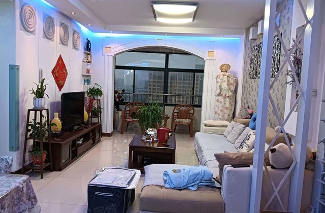 公园  温泉嘉苑  精装 免大税  电梯12楼   看房方便