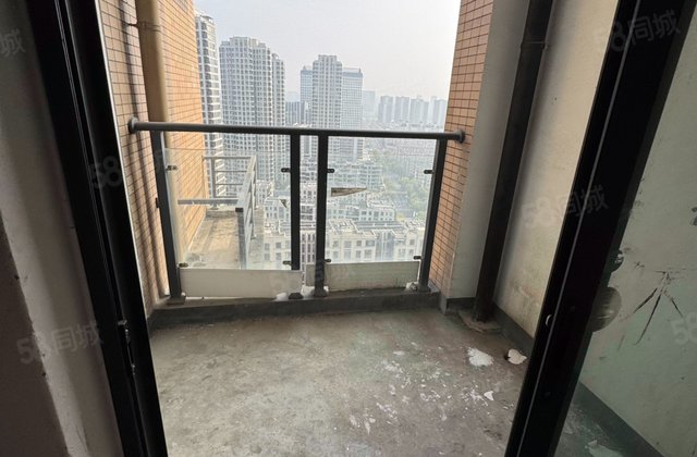 东都华庭3室2厅93.23㎡140万二手房图片