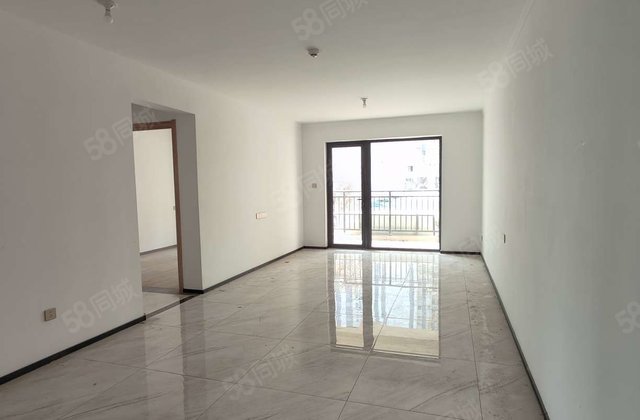 云麓九里 三室两厅  精装现房   即住 婚房