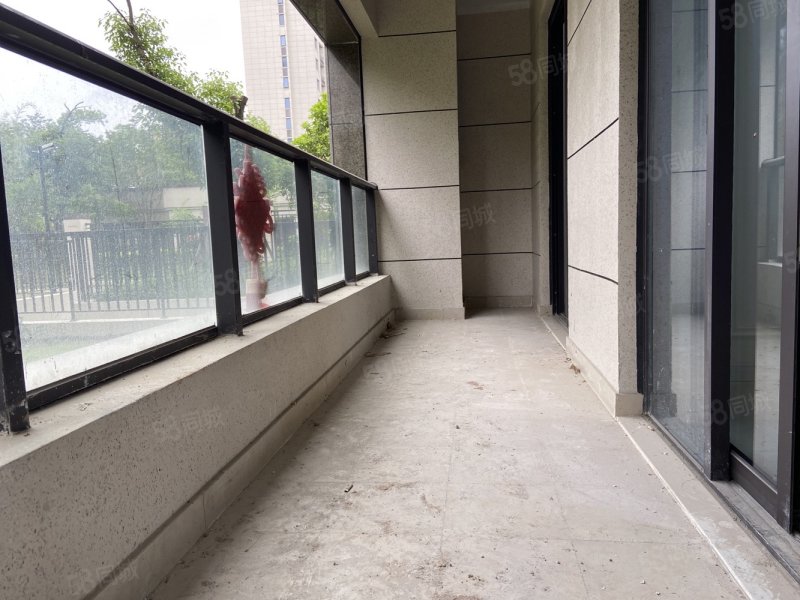 中梁国宾府(永康)4室2厅2卫115㎡南265万