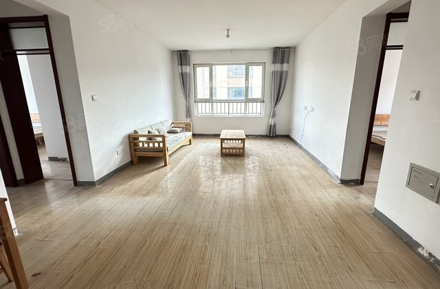 民生5号院前排 中间楼层 带车位储 免大税 可按揭