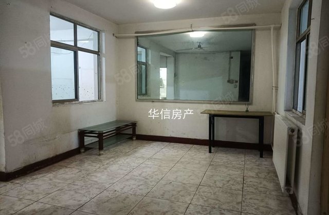 急售四海小区 划东昌   街南邻   二楼