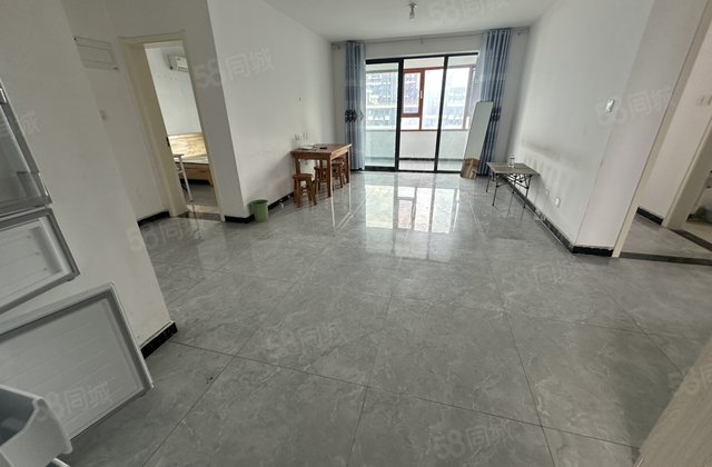 房东急售水岸花语二期 三叶草户型 三室两卫 带车位 户型好