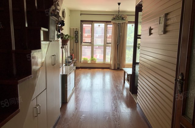 42㎡南北低层(共13层) 万科金色家园        