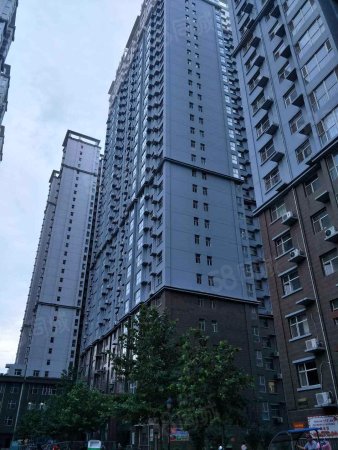 帝华西部峰景2室2厅1卫106.67㎡南80万