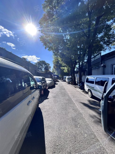 四環(huán)胡同小區(qū)1室0廳0衛(wèi)14.22㎡南293萬(wàn)