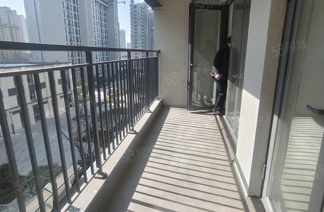 婚房必入，南部片区    实验90多万要两卫