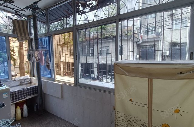 三角楼小区2室1厅60.18㎡23万二手房图片