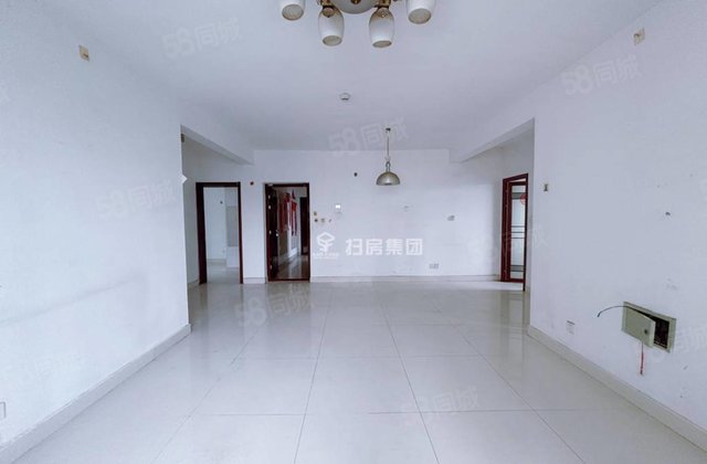 一中！外国语！民生凤凰城东边户三室两厅两卫，送车位储，润景苑