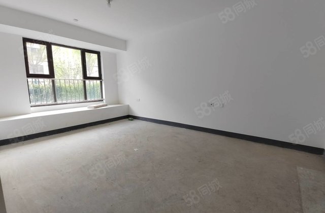 急售！度假区湖语上院一楼带院六层电梯洋房新房未住带车位儲藏室