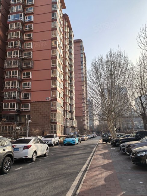 麗景馨居1室1廳1衛(wèi)68.26㎡東南339萬