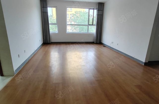 东昌路上 6000多 四室 洋房 电梯入户 东边户 全明户型