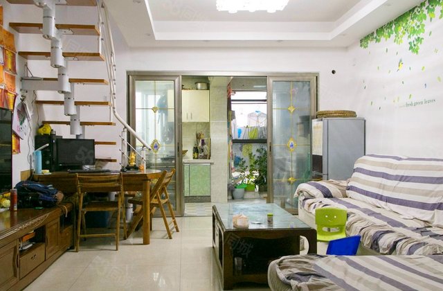 炜岸城2室2厅75㎡80万二手房图片