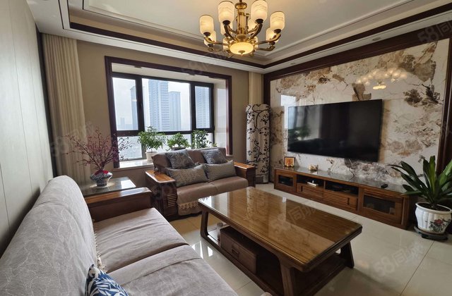 人民公园 中央帝景 四室二厅三卫 带车储！人民公园 中央丽都