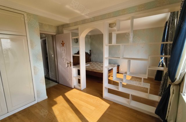 官地明珠花园5室2厅220㎡62.8万二手房图片