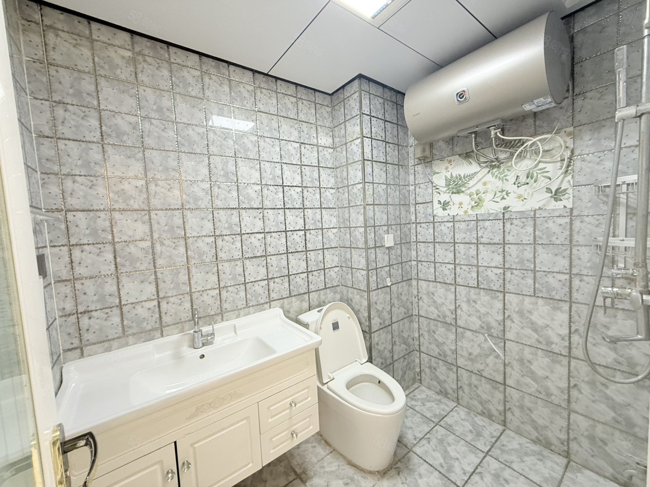 众力牧民欣街4室2厅2卫147㎡南北69.8万