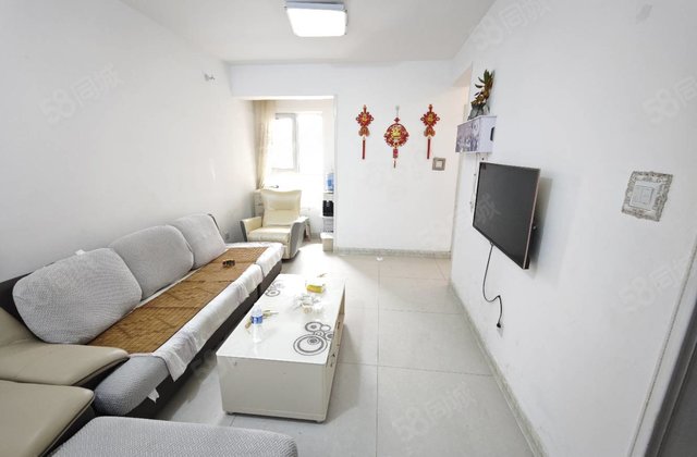 新上 几萬可安家 精装电梯两室 免大税带储藏室 随时可看房