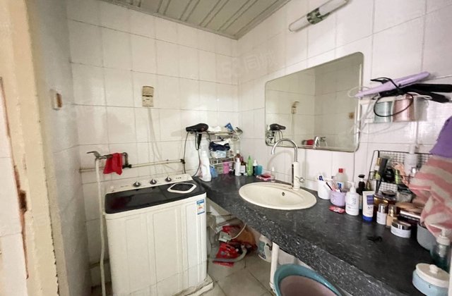 丽豪小区三期3室2厅130㎡54万二手房图片