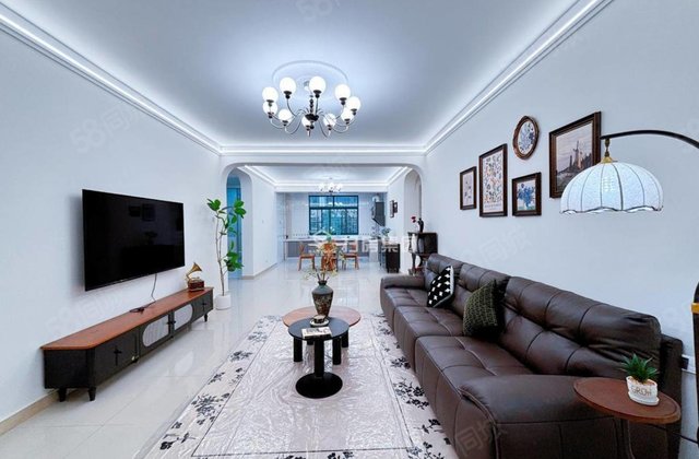 开发区，滨河花园，单位团购房，精装，带全部家具，元宝户型