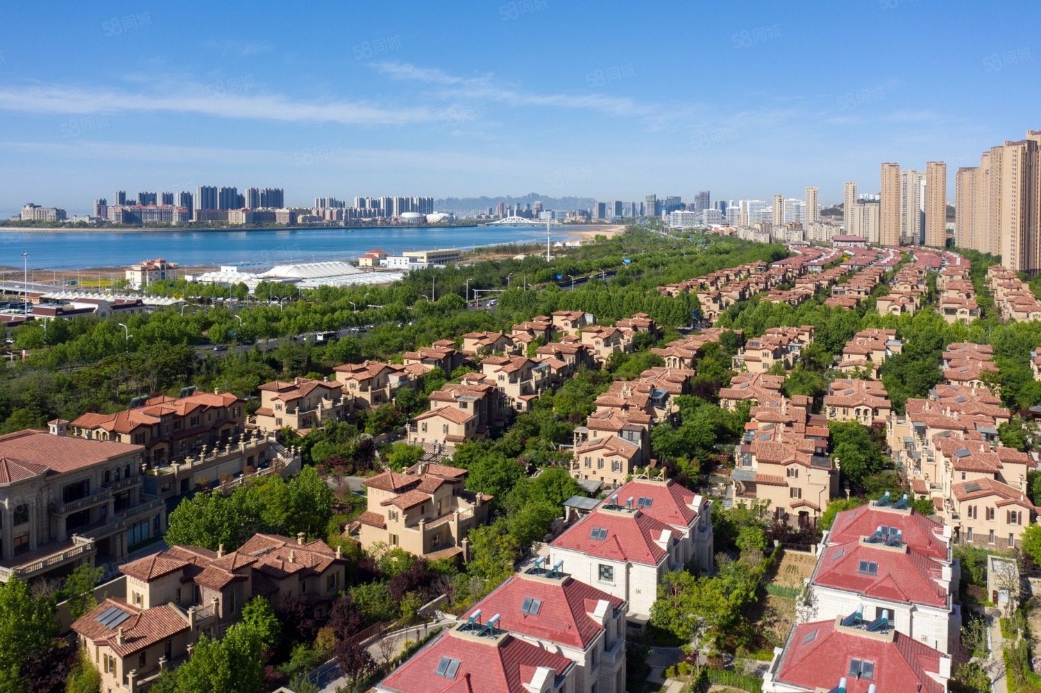 建邦听海(东区)3室2厅2卫141.85㎡南北258万