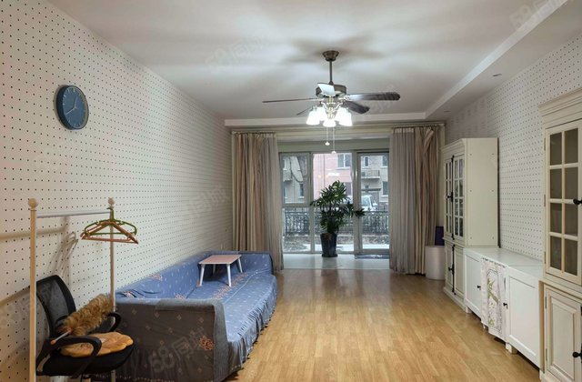 东方太阳城三期琴湖湾3室2厅157.15㎡360万二手房图片