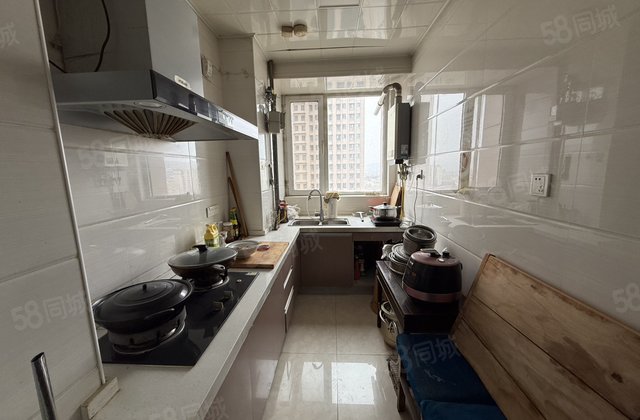 百兴国贸2室2厅92.16㎡55万二手房图片