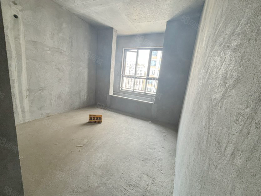 香山苑小区(张湾)3室2厅2卫110㎡南北78万