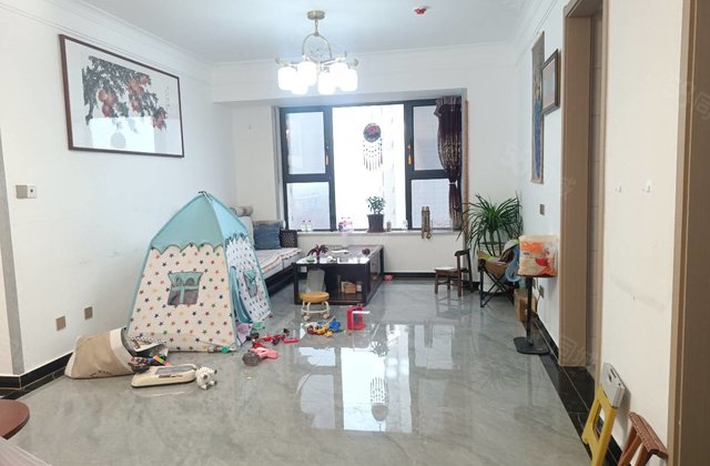 急售！泰和园！精装修三室两厅！带储藏室车位！西边户