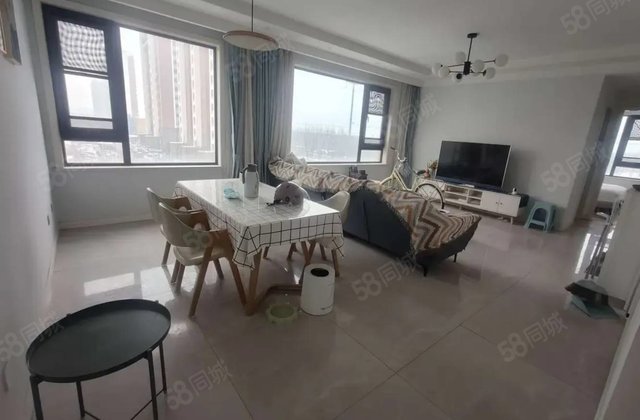 急售！绿城百合新城东边户精装118平3室2厅96万划东昌