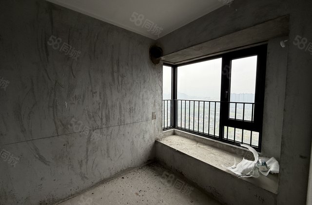 保利凤起云城4室2厅135㎡150万二手房图片