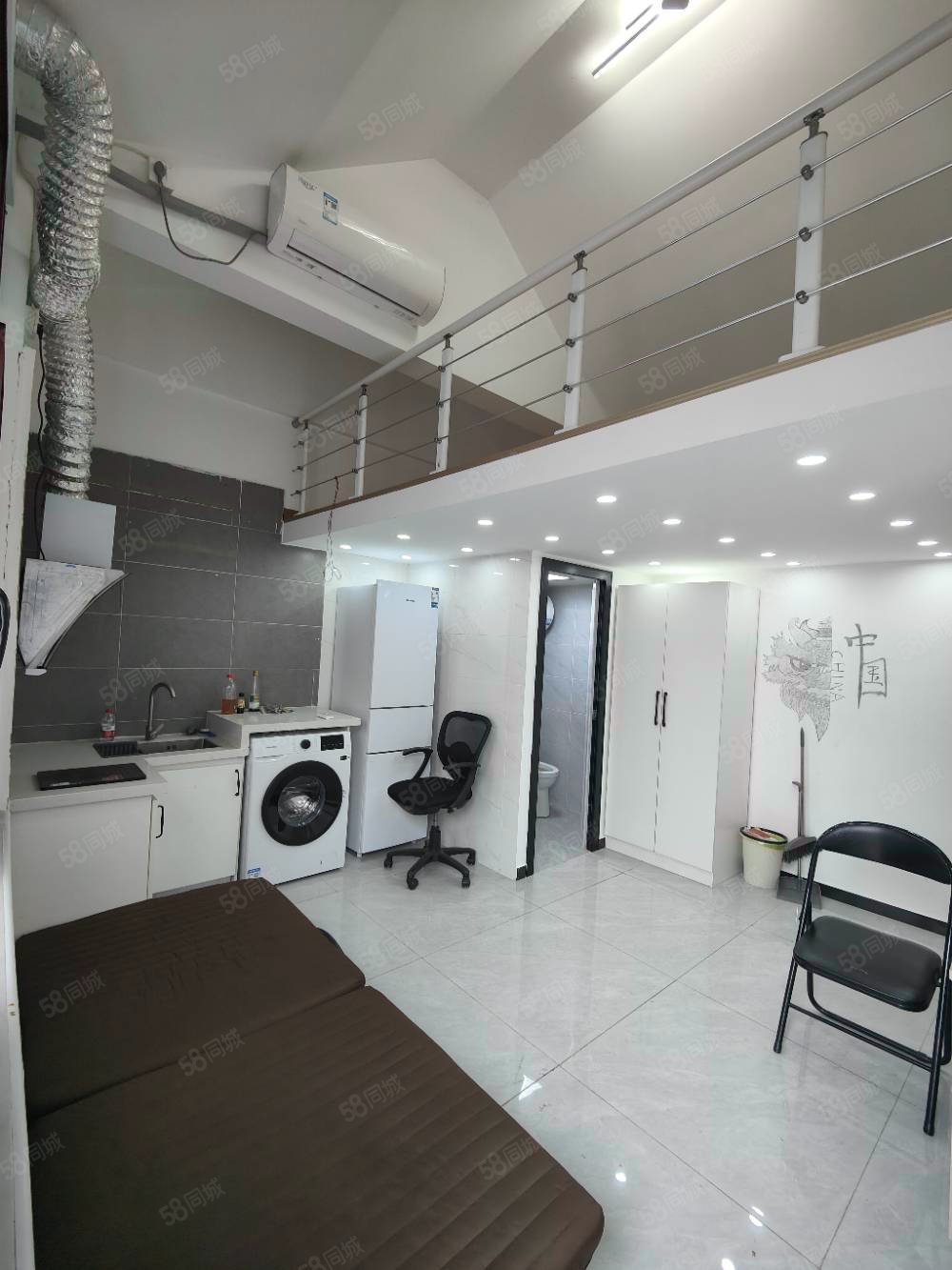 四道灣胡同小區(qū)1室1廳1衛(wèi)19.8㎡南北380萬