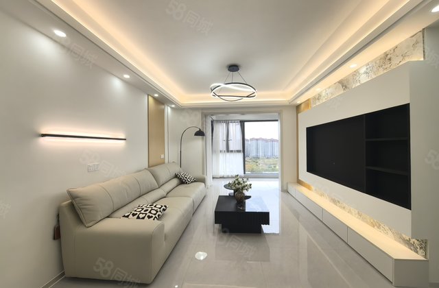 圣桦锦江天玺3室2厅2卫118㎡南北75万