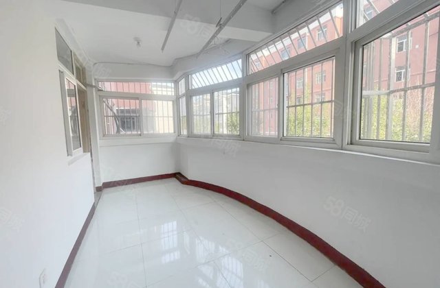 多层2楼，湖边100 ，世博园，双卫，百竹园，三室朝阳，送储