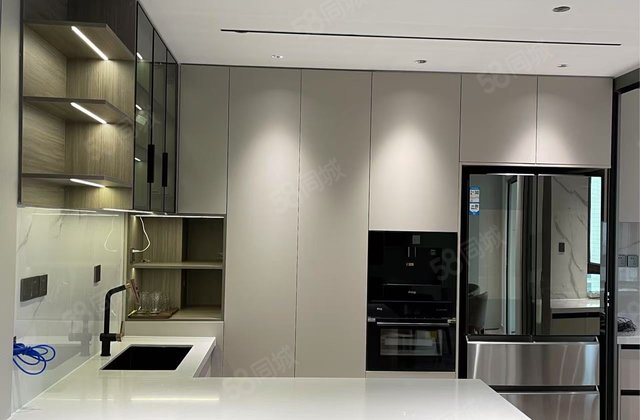 东昌  |道署西街4室2厅3卫385平方