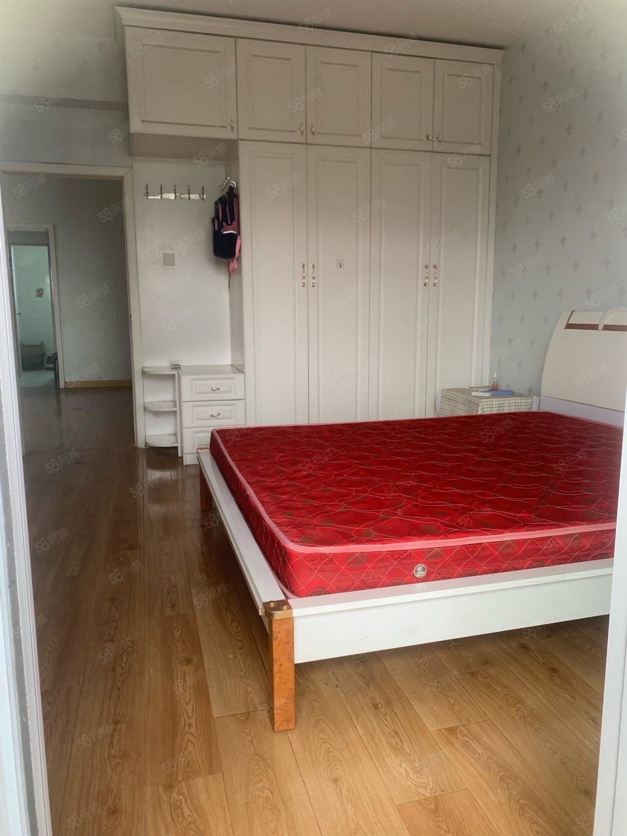 文帝街小区3室1厅1卫108㎡南37万