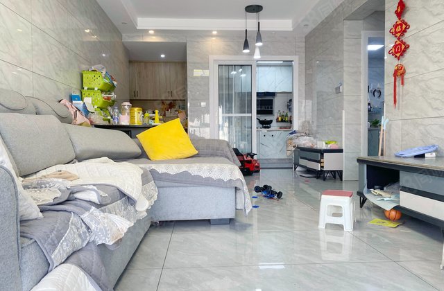 融创春晖十里御峰庭3室2厅92.51㎡65万二手房图片