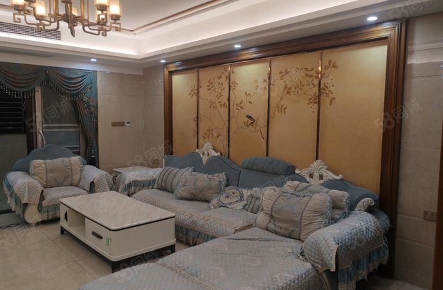 新寨小区4室2厅155㎡90万二手房图片