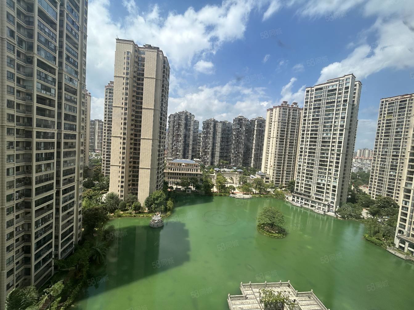 桔山湖正朝湖房东因工作调动转让视野好精装修三房拎包入住