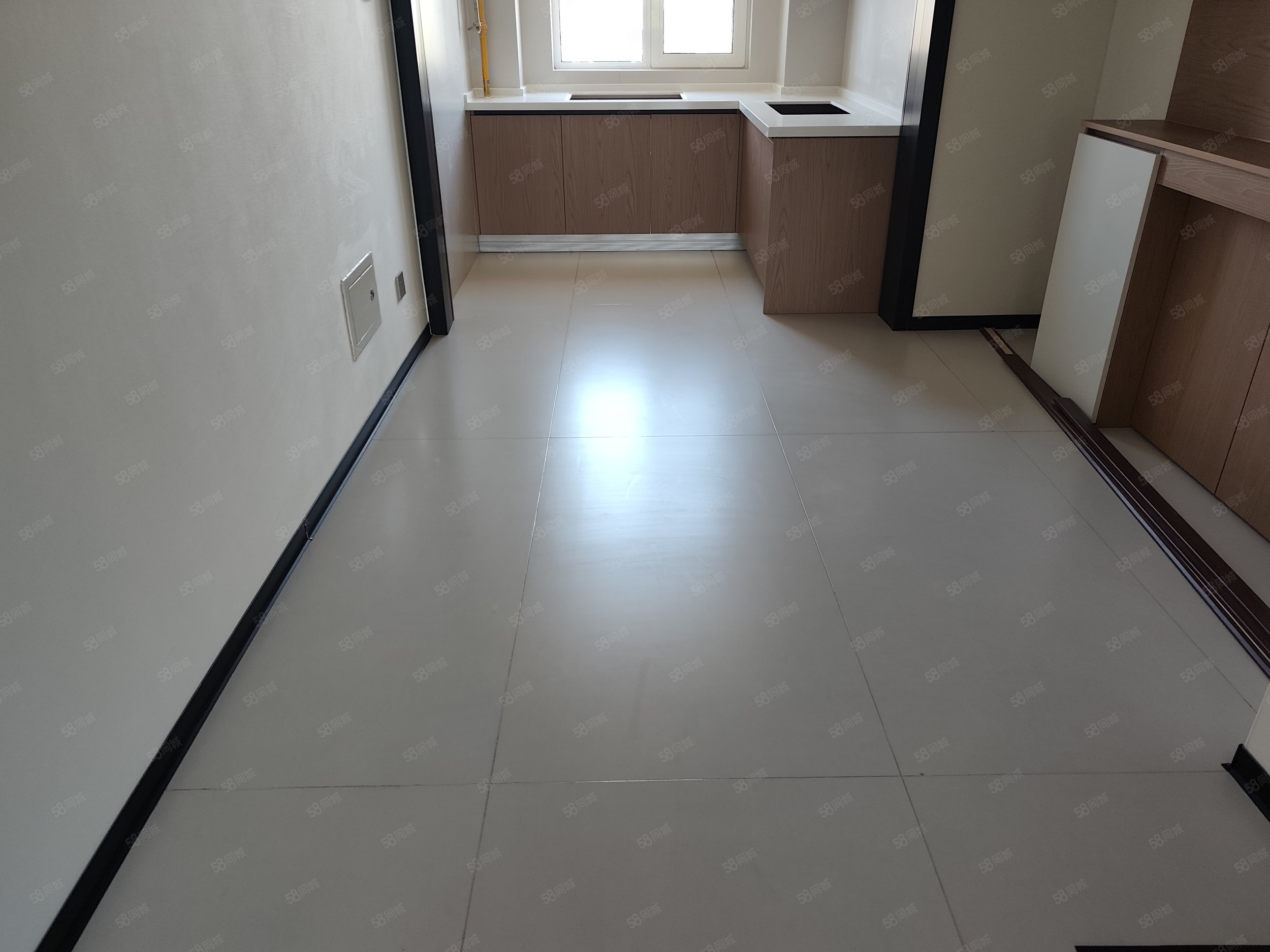 泰山名郡2室2厅1卫112㎡南北63万