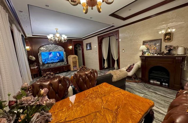 南北通透 楼龄新 商业配套齐全 双卫生间 电梯房 近医院