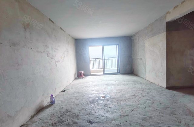 泉天下四湖区4室2厅113㎡78万二手房图片