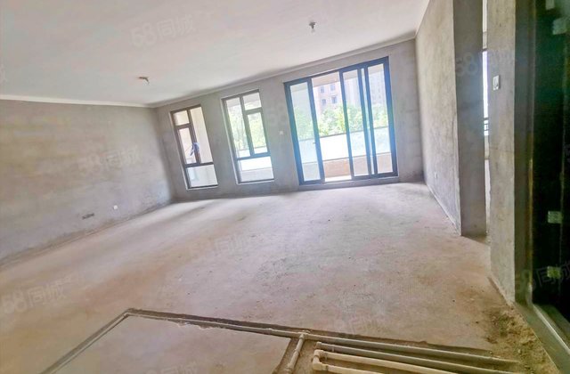 名门紫园(4期桂园)4室2厅192㎡98万二手房图片