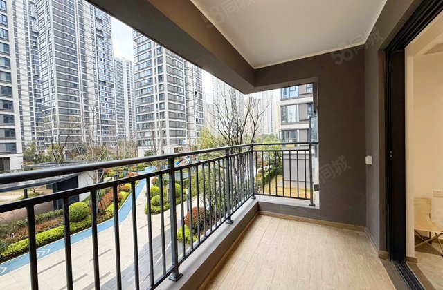 越秀湘江星汇城(三期)4室2厅137㎡139万二手房图片