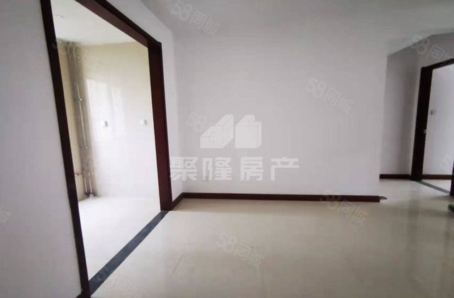 百合新城小高层 带车储 好楼层 四室