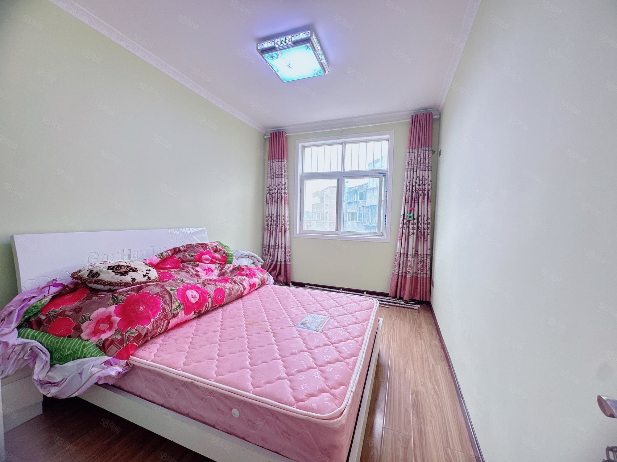 白浪南山小区3室2厅1卫105㎡南11万